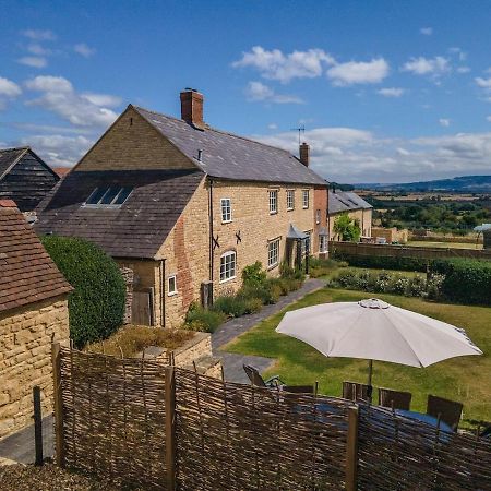 Beautiful Cotswold Farmhouse With Hot Tub Mánchester Exterior foto