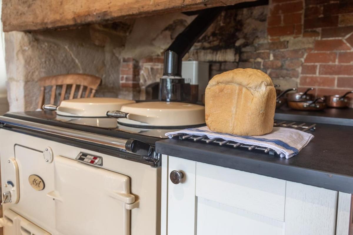 Beautiful Cotswold Farmhouse With Hot Tub Mánchester Exterior foto