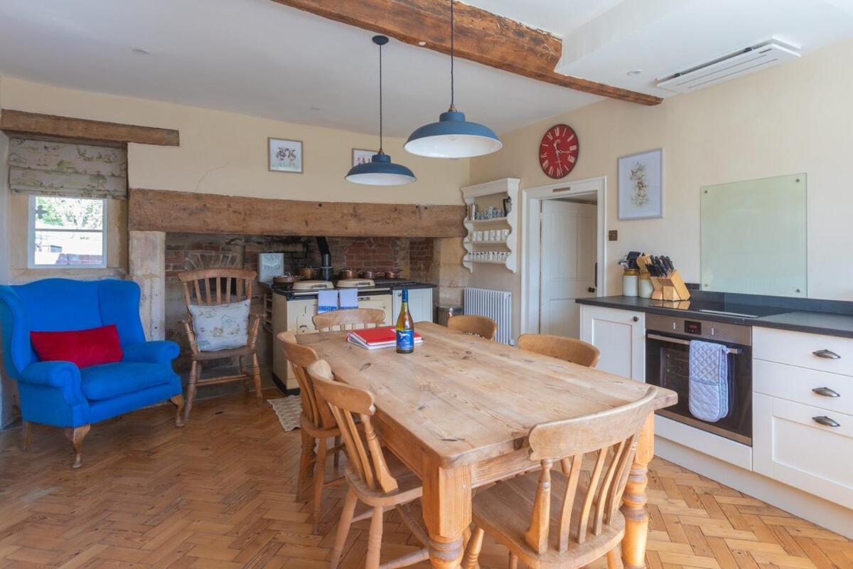 Beautiful Cotswold Farmhouse With Hot Tub Mánchester Exterior foto