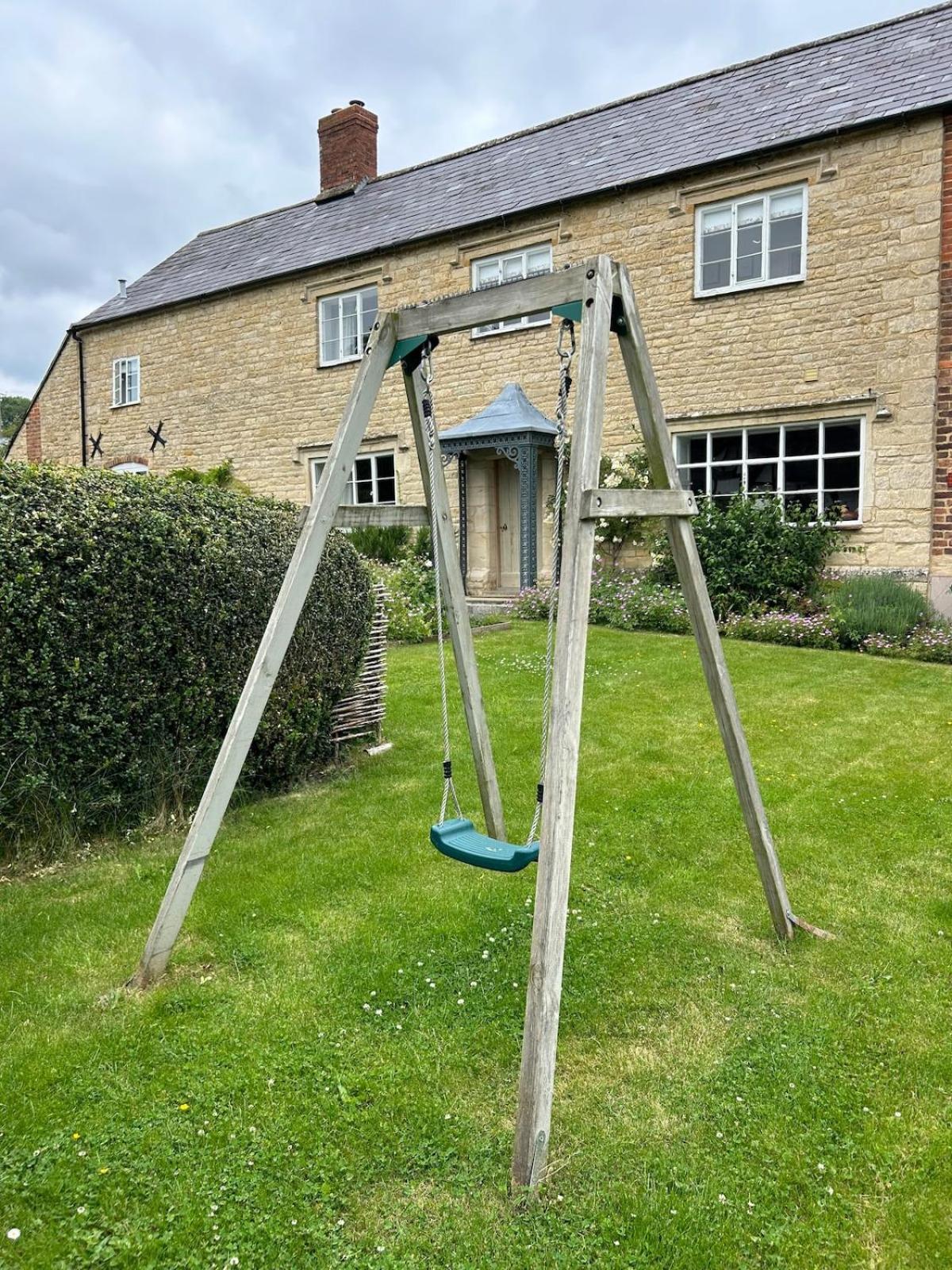 Beautiful Cotswold Farmhouse With Hot Tub Mánchester Exterior foto